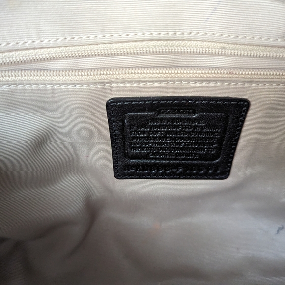 Coach Leather Purse - Picture 4 of 6